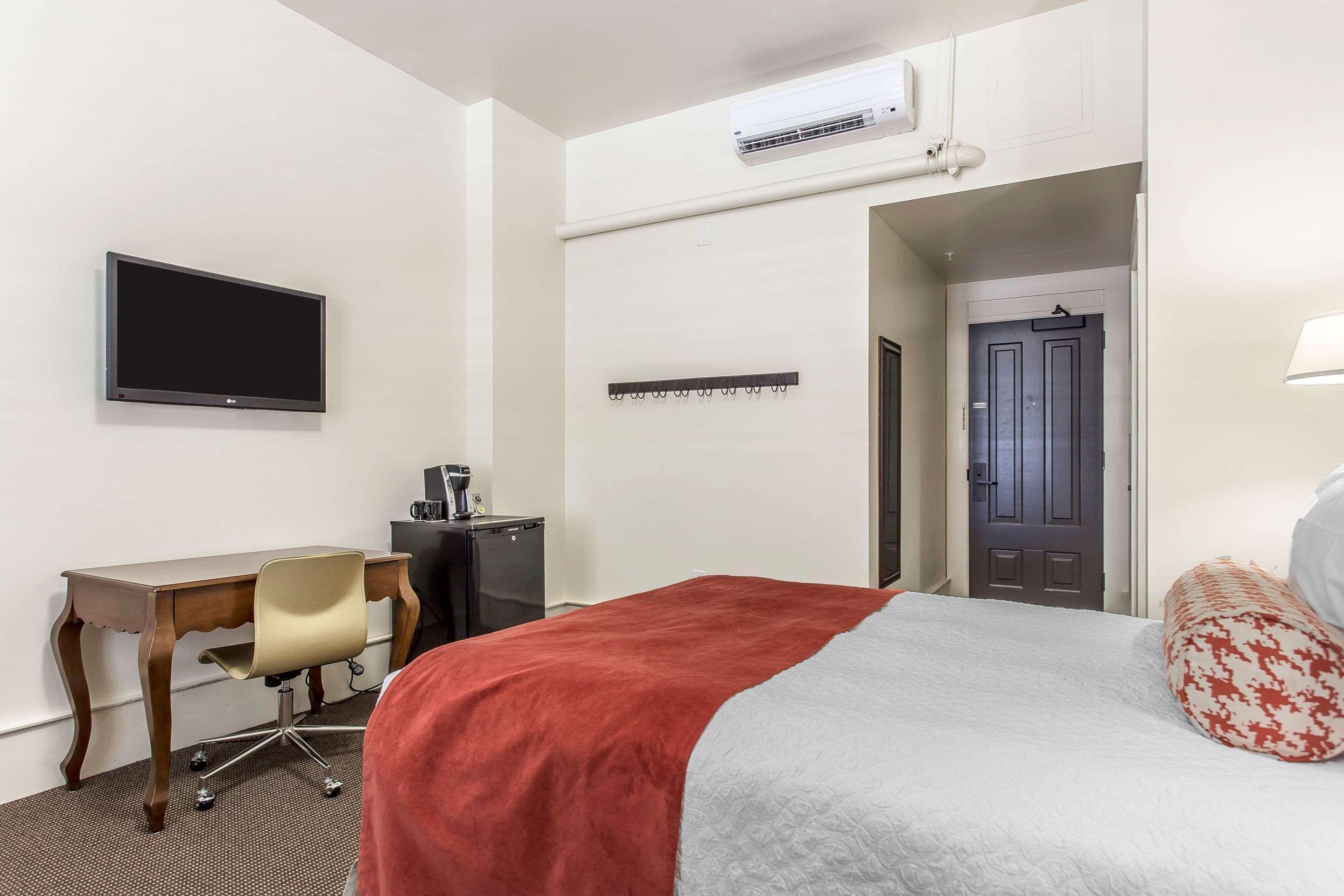 Hotel Florence, Tapestry Collection By Hilton Bagian luar foto